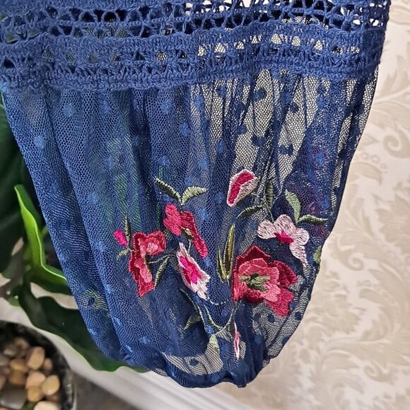 Time and Tru Size XXL (20) Navy Blue Peasant Style Blouse Lace Embroidery NWT - Picture 5 of 15